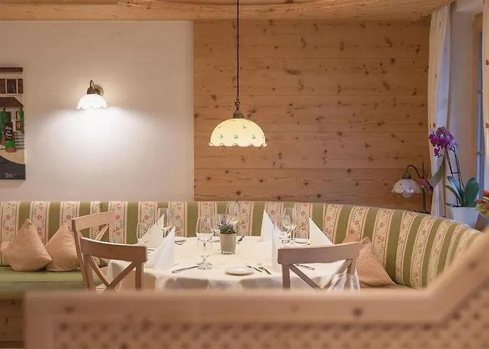 & Restaurant Belchenblick Hotel