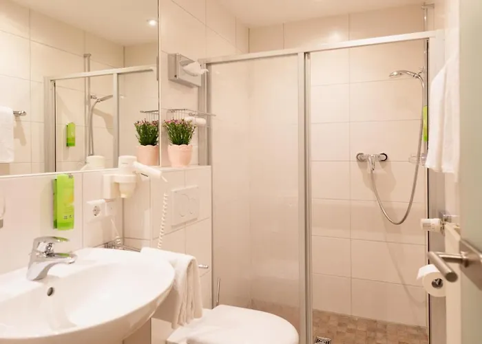 & Restaurant Belchenblick Hotel *