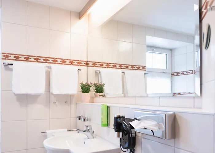 & Restaurant Belchenblick *